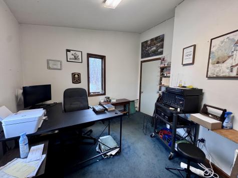 1686 Ny-22b Morrisonville NY 12962