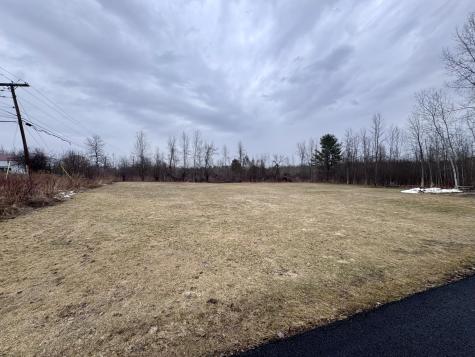 1686 Ny-22b Morrisonville NY 12962