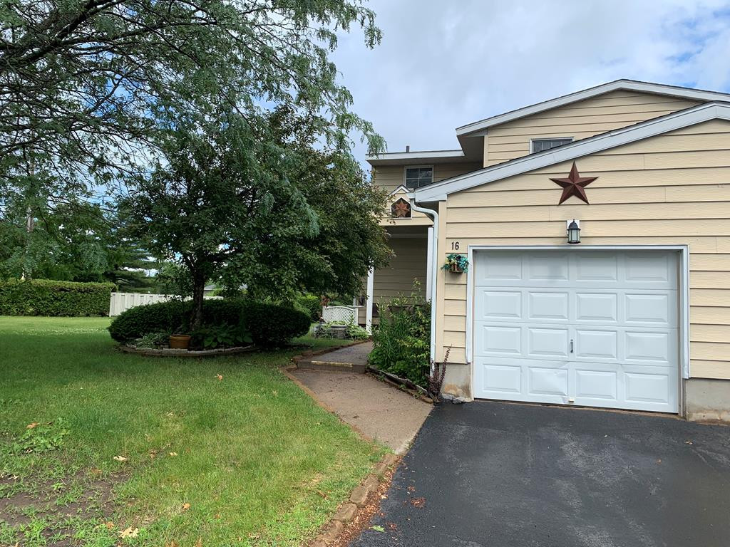 16 Caitlin Way Plattsburgh NY 12903