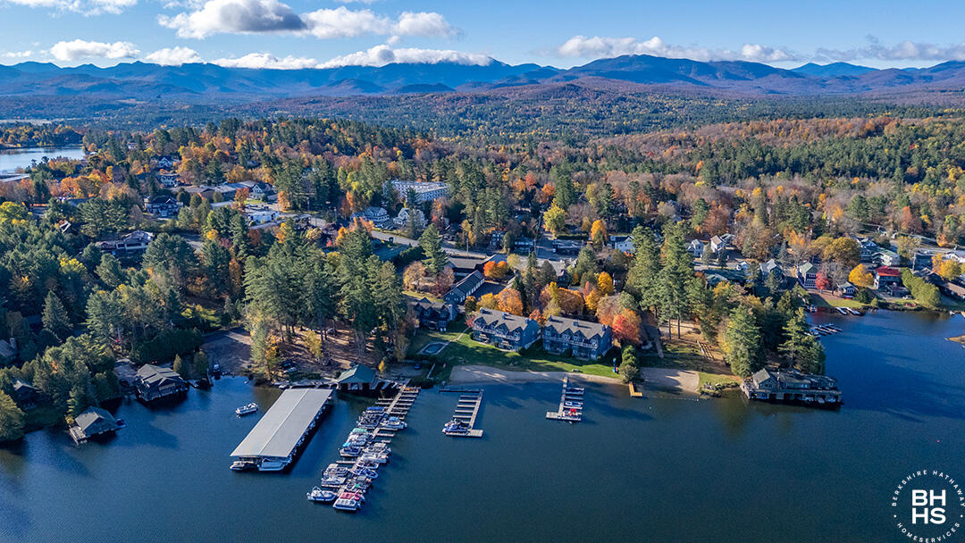 36 Waters Edge Way Lake Placid NY 12946