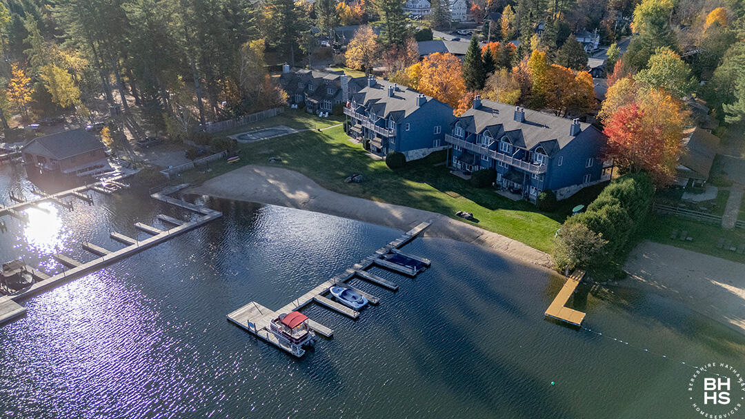 36 Waters Edge Way Lake Placid NY 12946