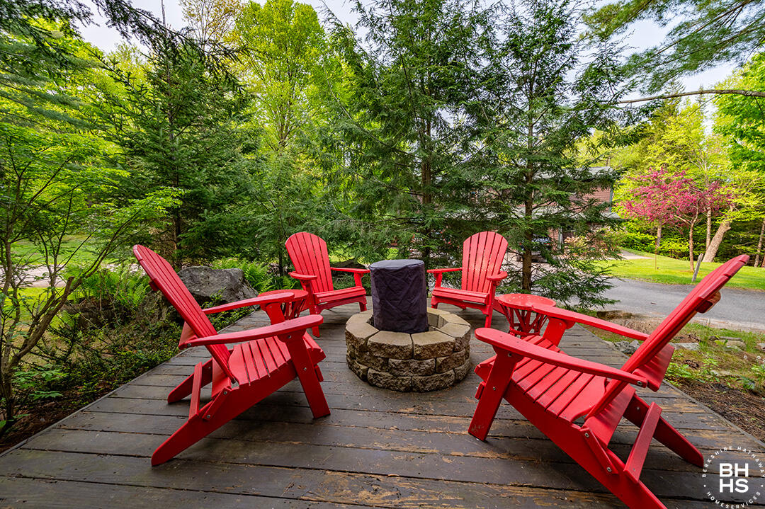 9 Hemlock Way Lake Placid NY 12946