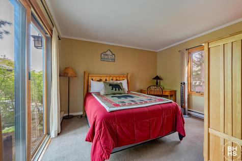 9 Hemlock Way Lake Placid NY 12946