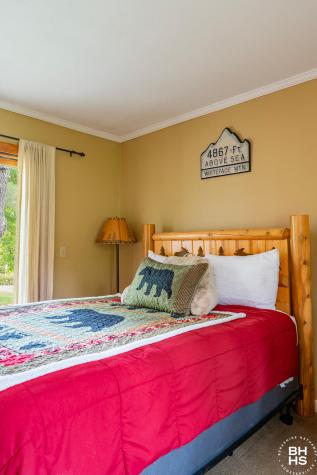 9 Hemlock Way Lake Placid NY 12946