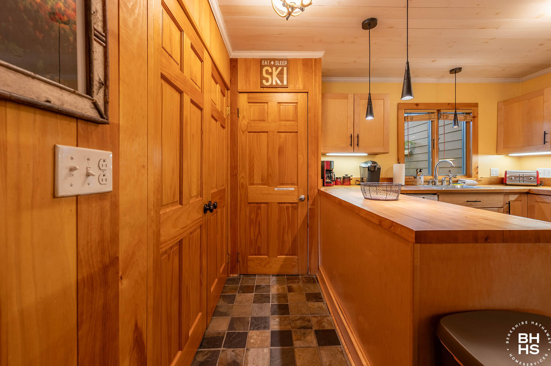 9 Hemlock Way Lake Placid NY 12946