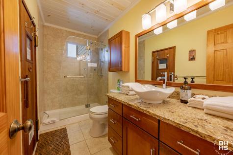 9 Hemlock Way Lake Placid NY 12946