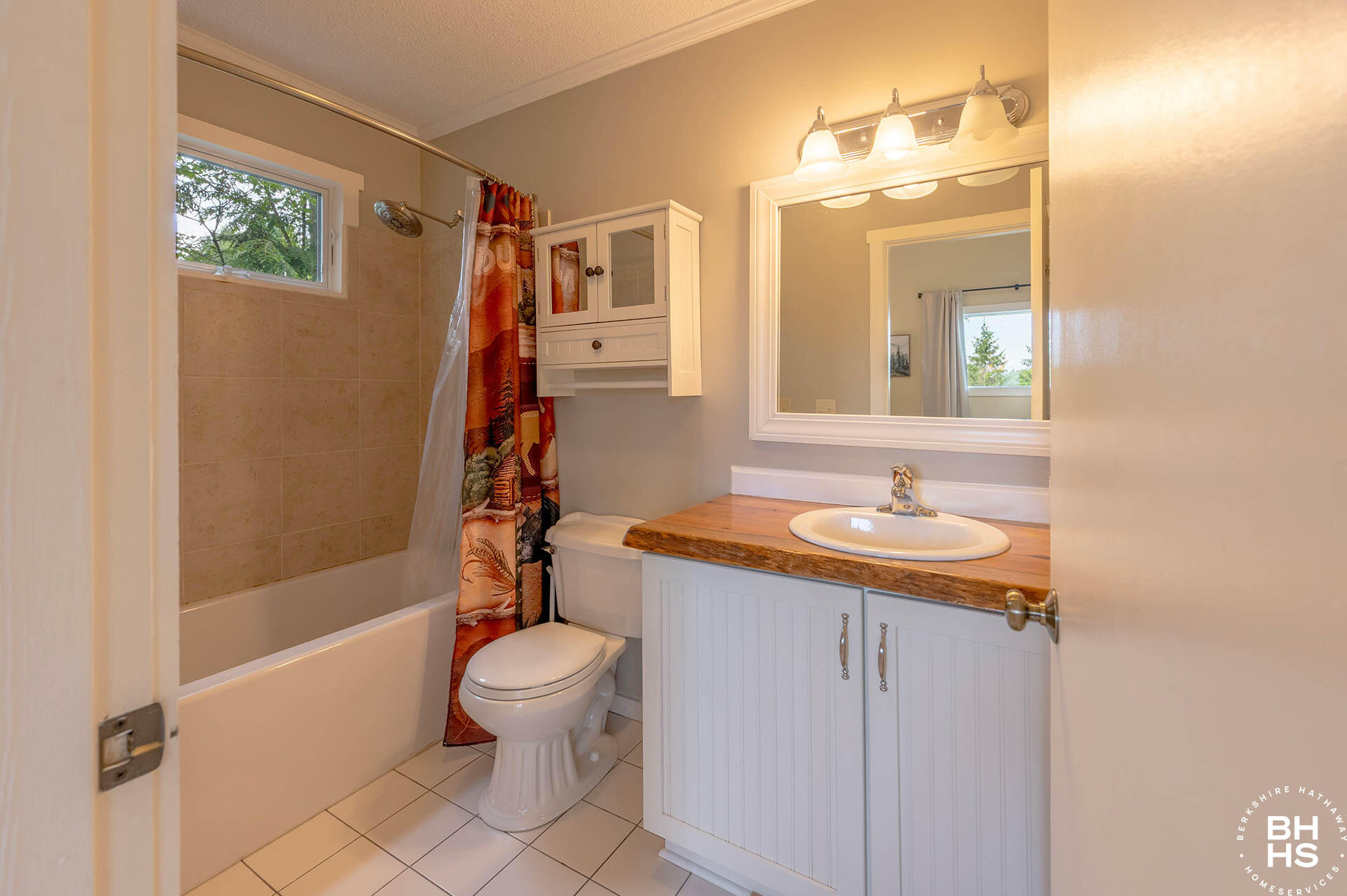 9 Hemlock Way Lake Placid NY 12946