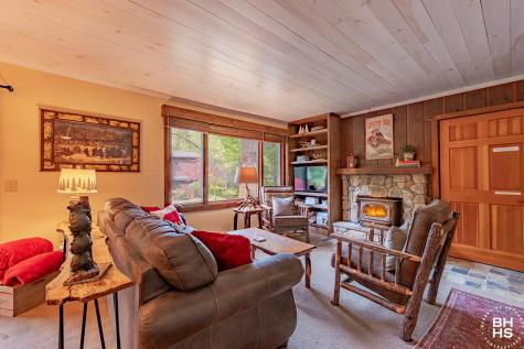 9 Hemlock Way Lake Placid NY 12946