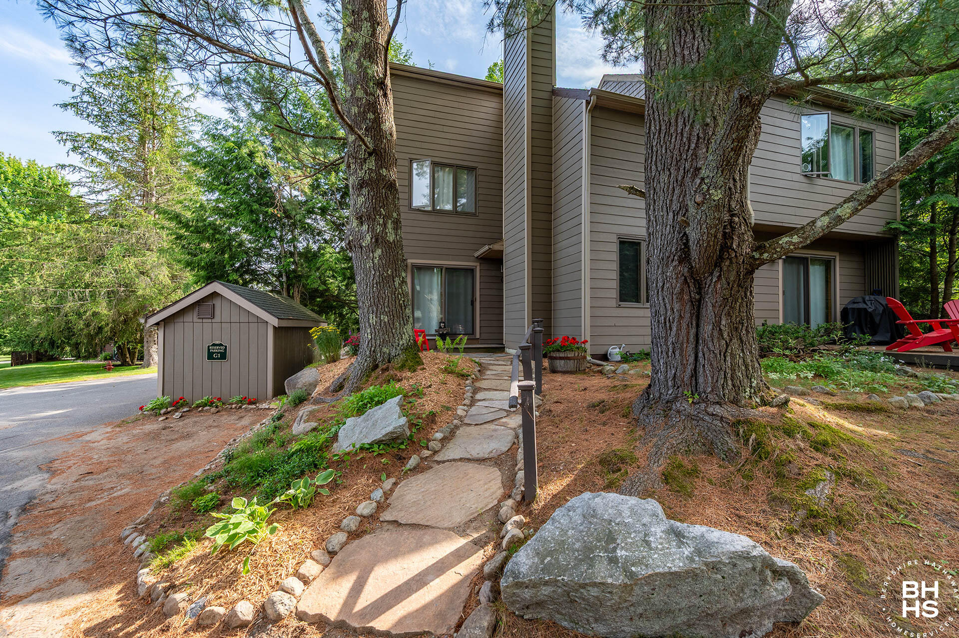 9 Hemlock Way Lake Placid NY 12946