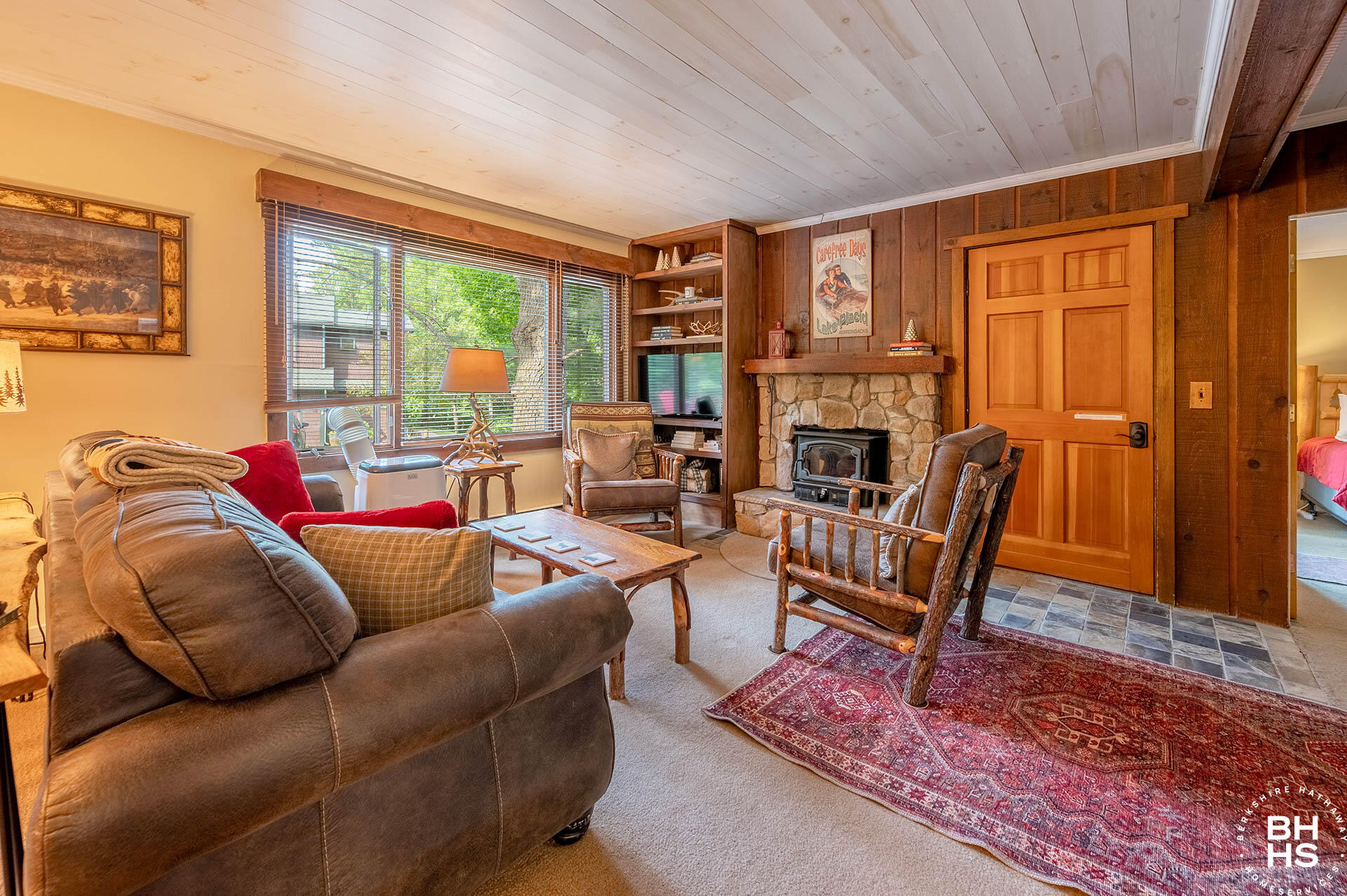 9 Hemlock Way Lake Placid NY 12946