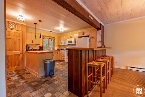 9 Hemlock Way Lake Placid NY 12946