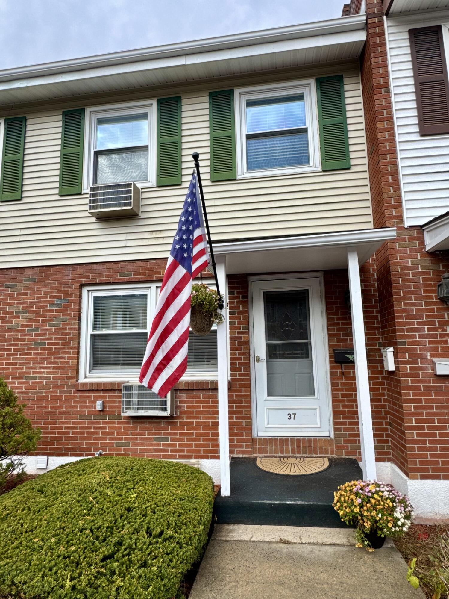 37 Adirondack Lane Plattsburgh NY 12901