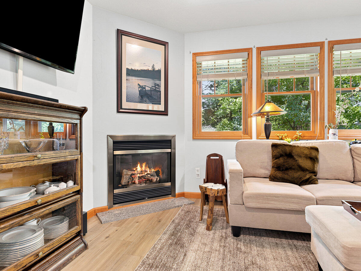 176 Fir Way Lake Placid NY 12946