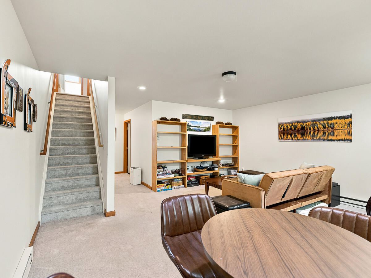 176 Fir Way Lake Placid NY 12946