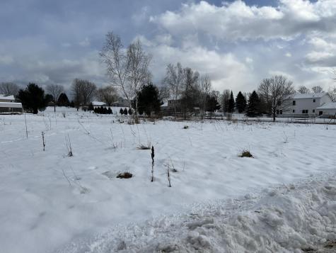 15 Ormsby Circle Peru NY 12972