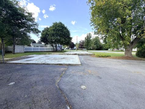 2 Mcintosh Drive Peru NY 12972