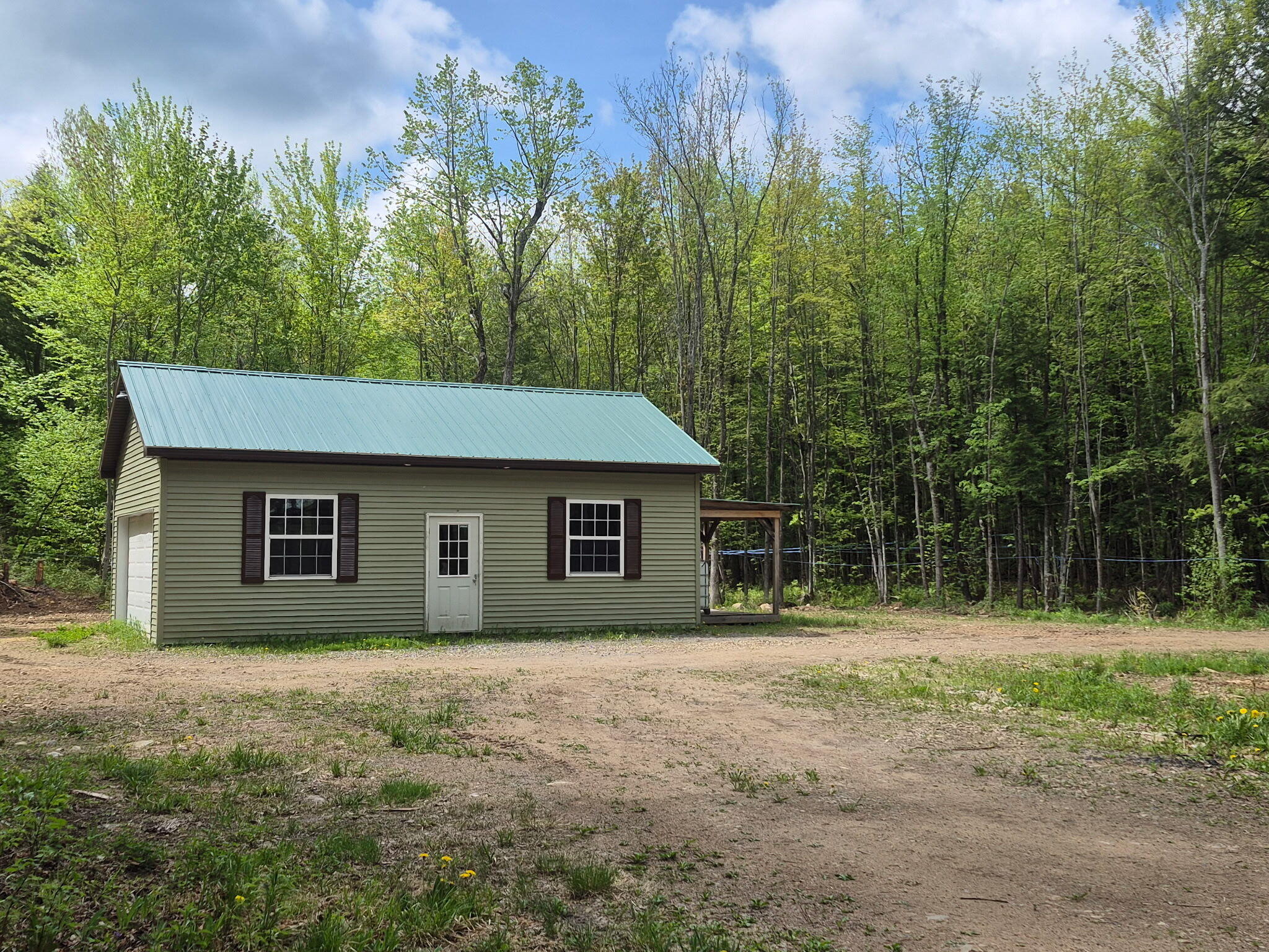 813 Bush Road Mooers Forks NY 12959
