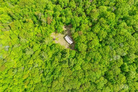 429 Bartlett Road Keene NY 12942