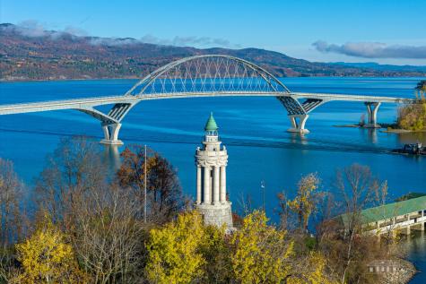 22-24 Hedge Row Crown Point NY 12928