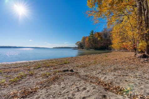 22-24 Hedge Row Crown Point NY 12928