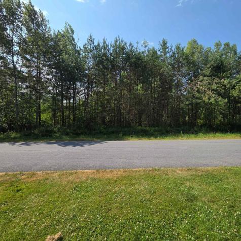 17 Pinewood Drive Peru NY 12972