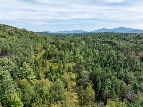 28 Jaelyn Way Vermontville NY 12989