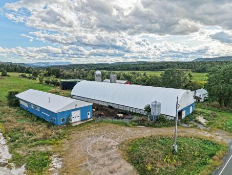 889 River Road Peru NY 12972