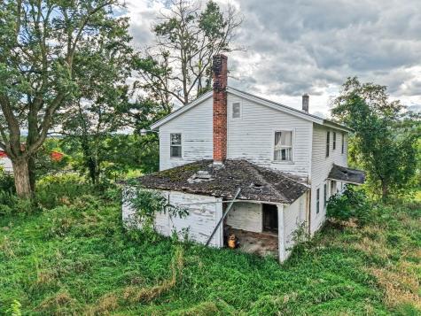 889 River Road Peru NY 12972