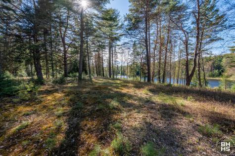 23 Lucky Way Saranac Lake NY 12983