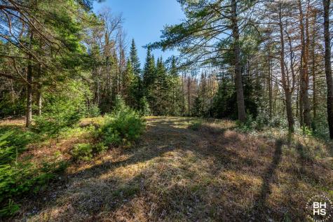 23 Lucky Way Saranac Lake NY 12983
