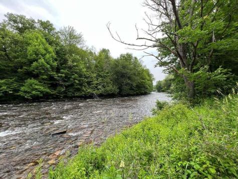 15 Simms Road Chateaugay NY 12920