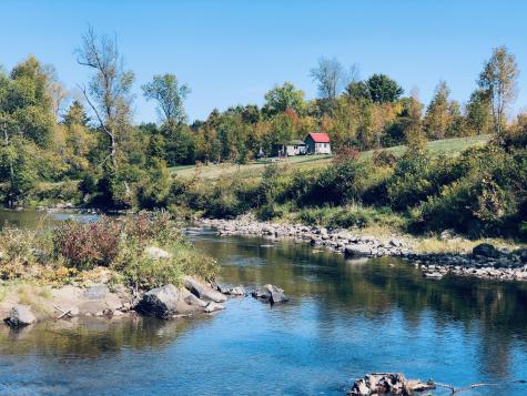 1787 Ny-22 Essex NY 12936