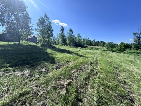 1787 Ny-22 Essex NY 12936