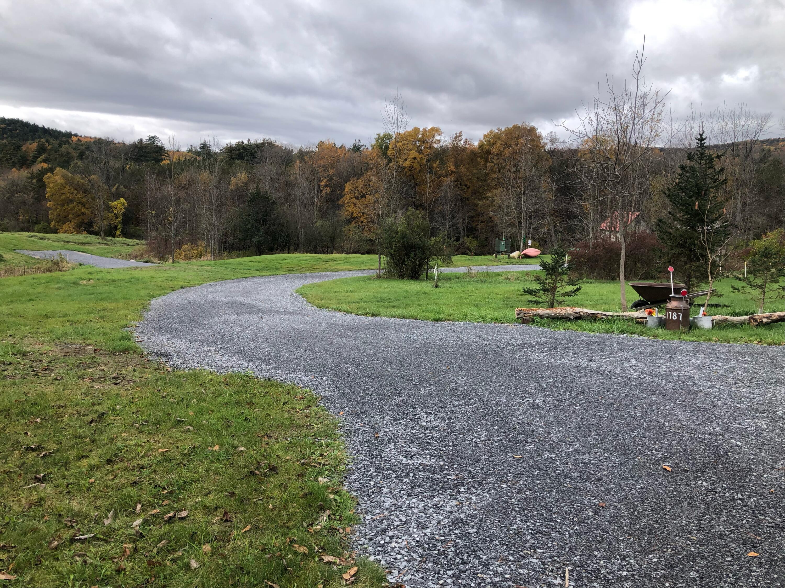 1787 Ny-22 Essex NY 12936