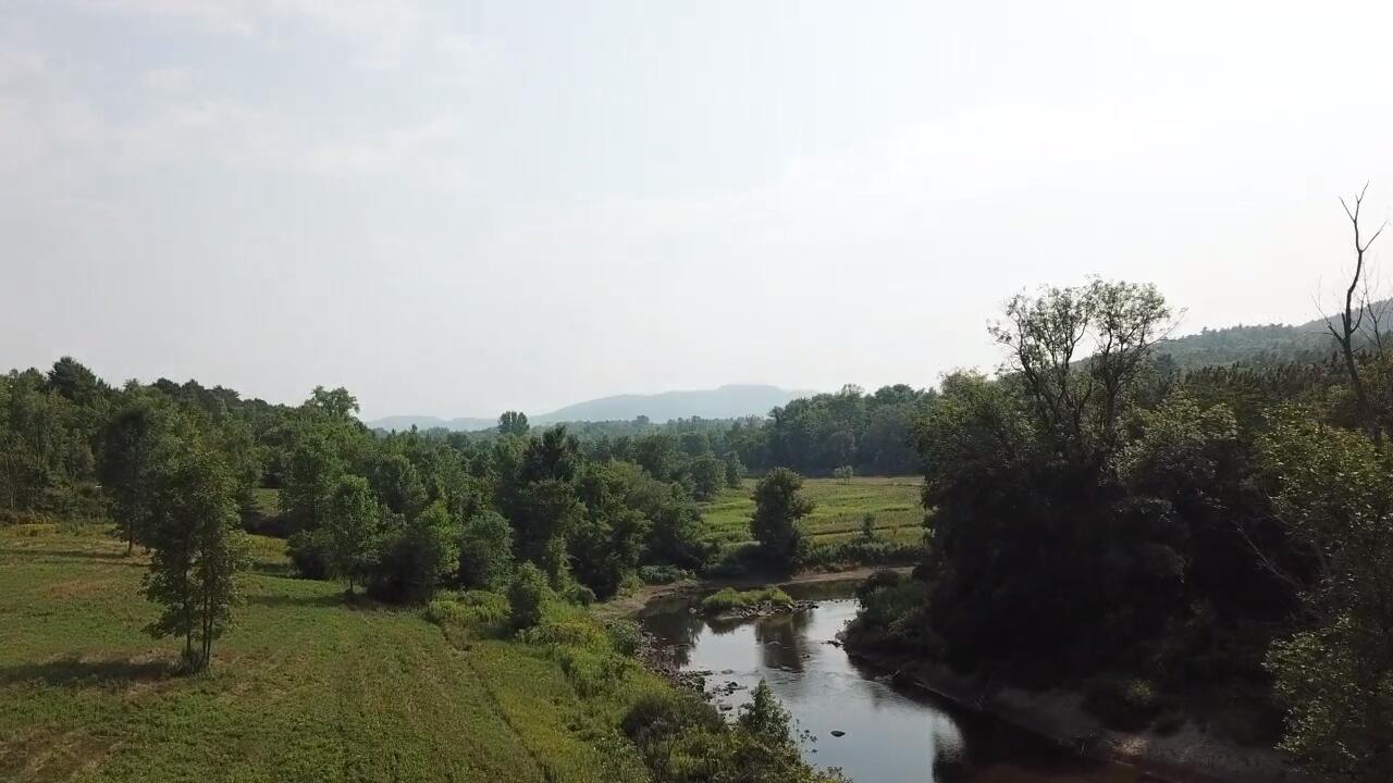 1787 Ny-22 Essex NY 12936