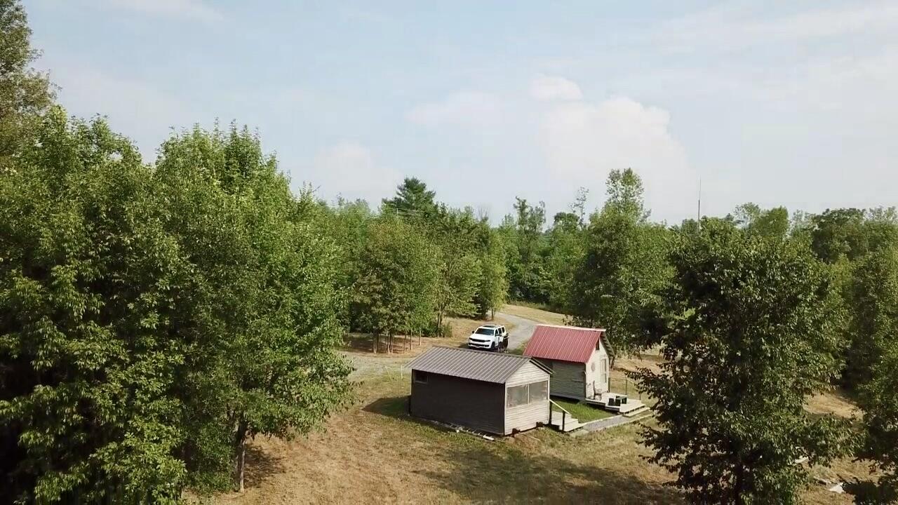 1787 Ny-22 Essex NY 12936