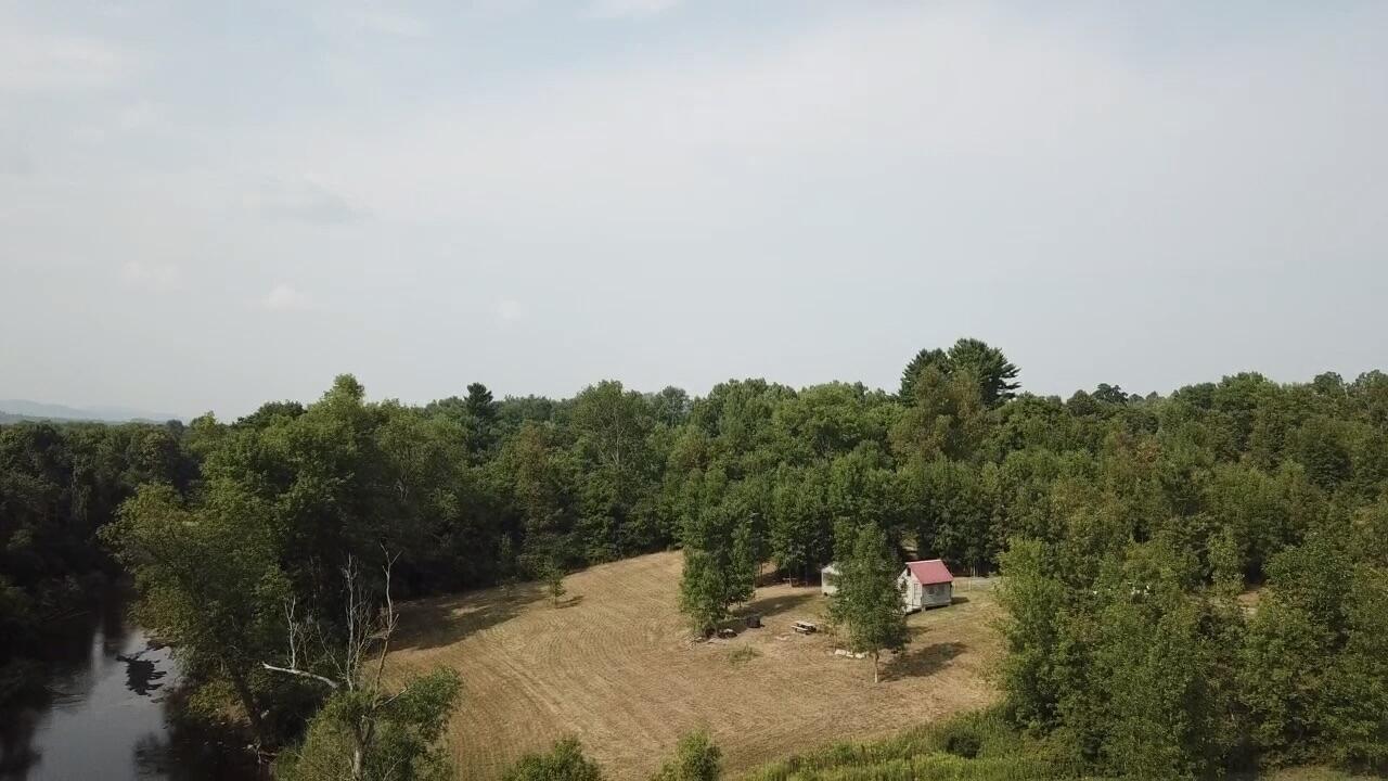 1787 Ny-22 Essex NY 12936