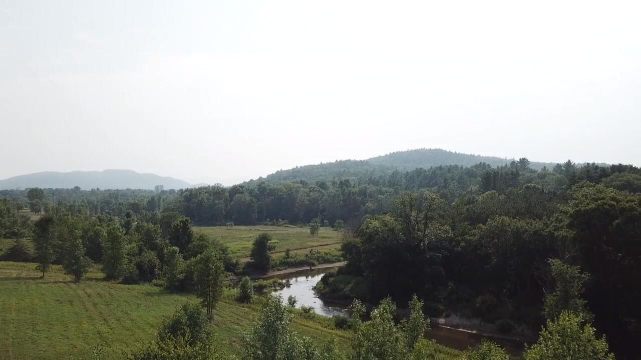 1787 Ny-22 Essex NY 12936