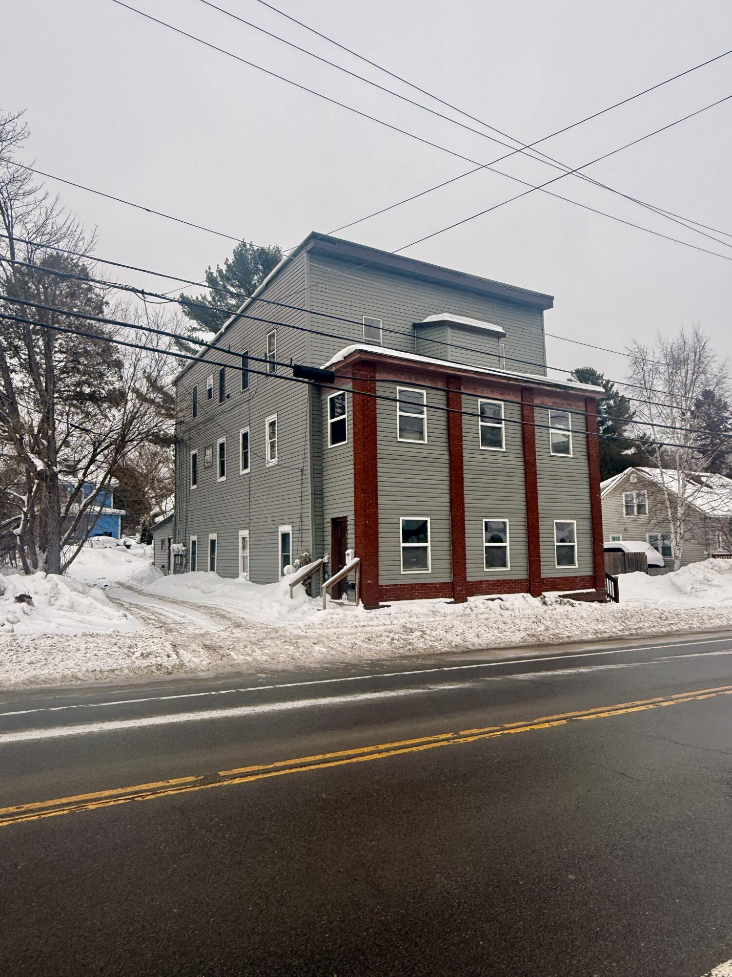 30 Chaney /81 Wawbeek Tupper Lake NY 12986