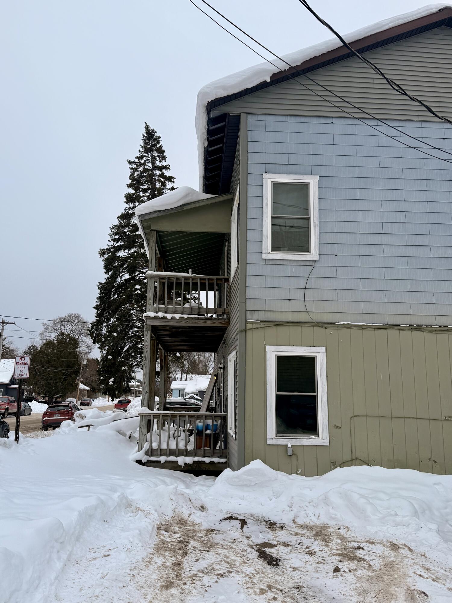 30 Chaney /81 Wawbeek Tupper Lake NY 12986