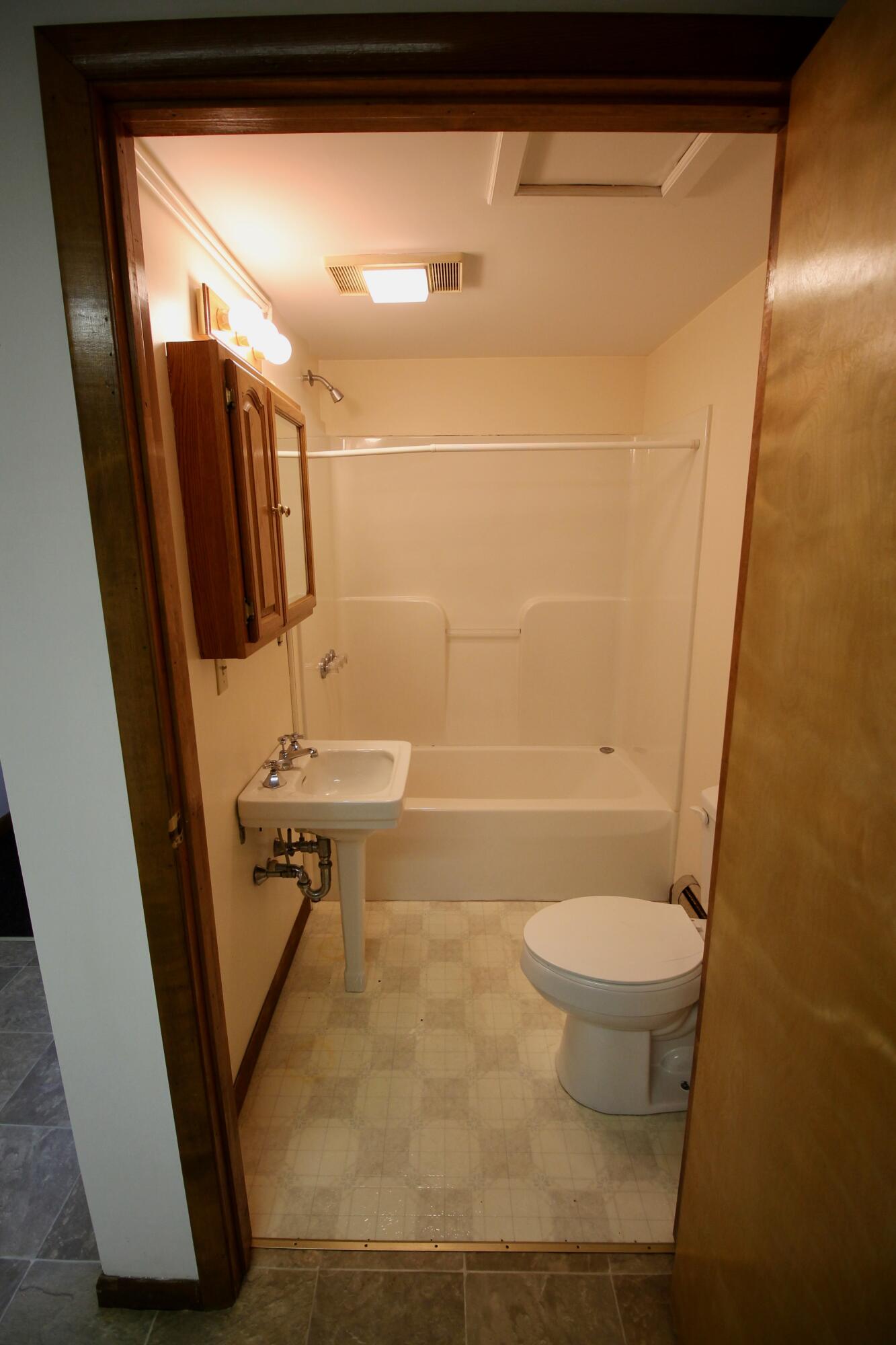 7639 U.s. 9 Elizabethtown NY 12932
