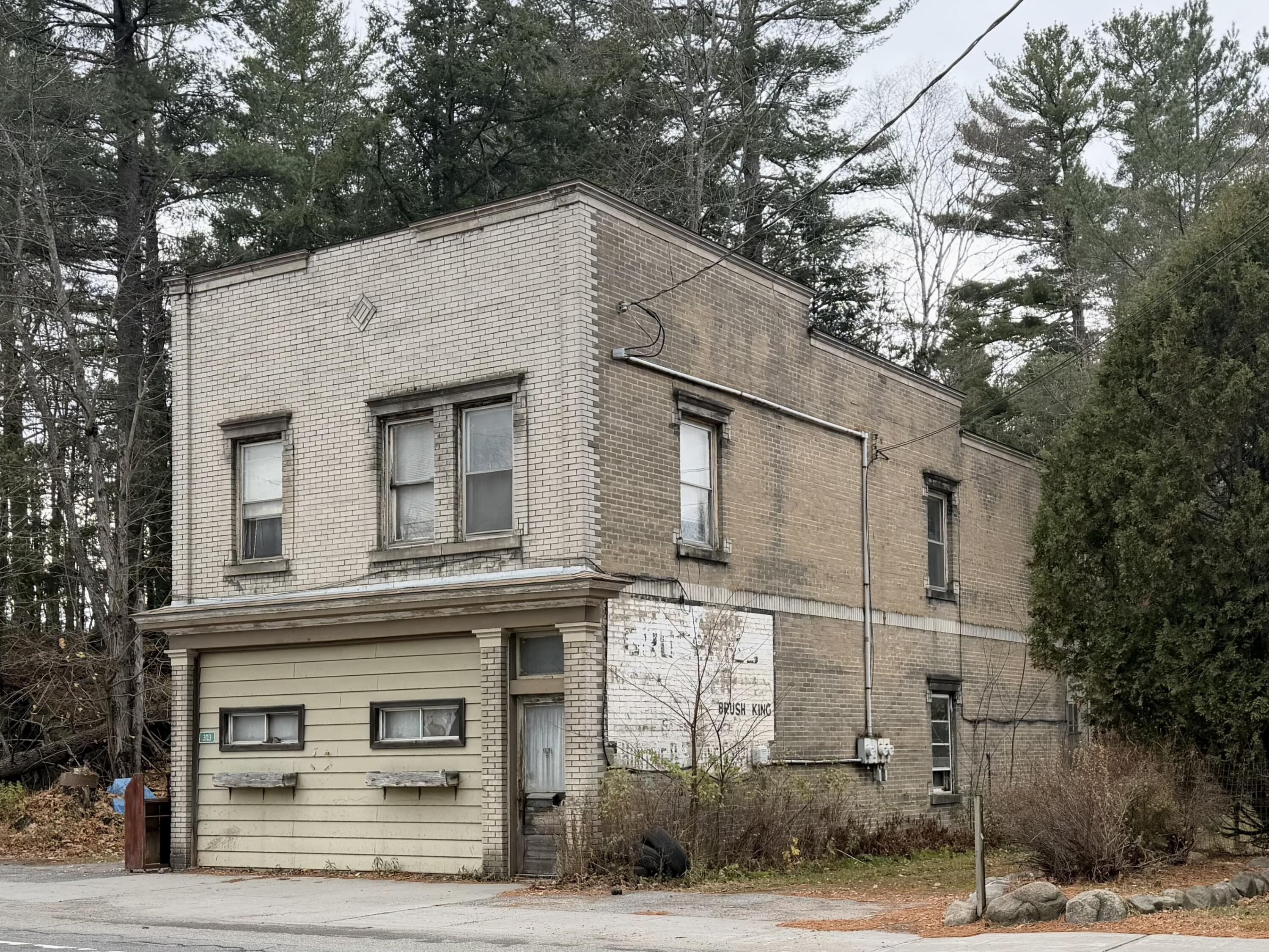 303 Broadway Saranac Lake NY 12983