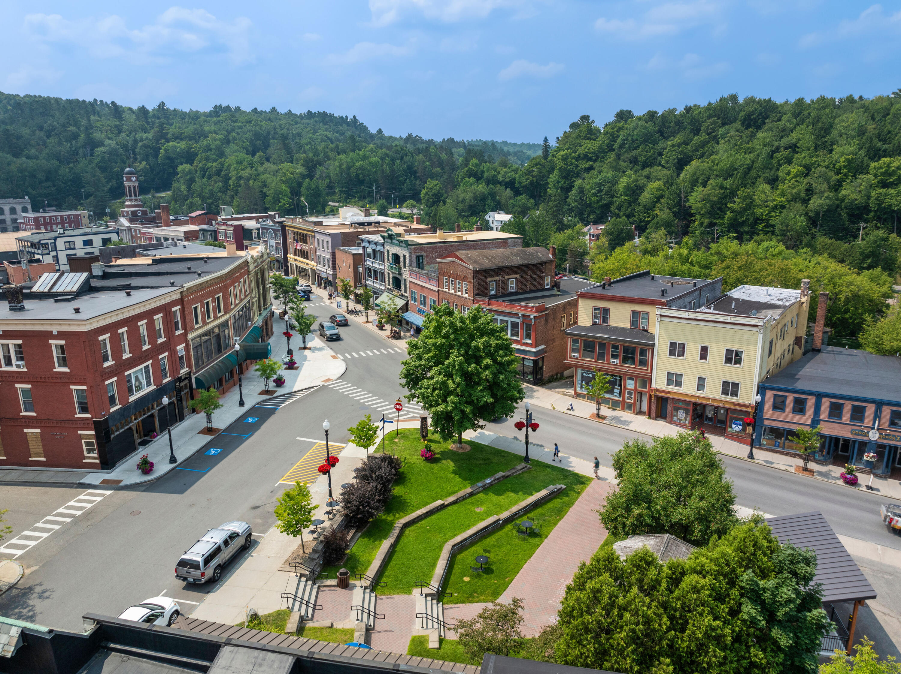 29 Woodruff Street Saranac Lake NY 12983
