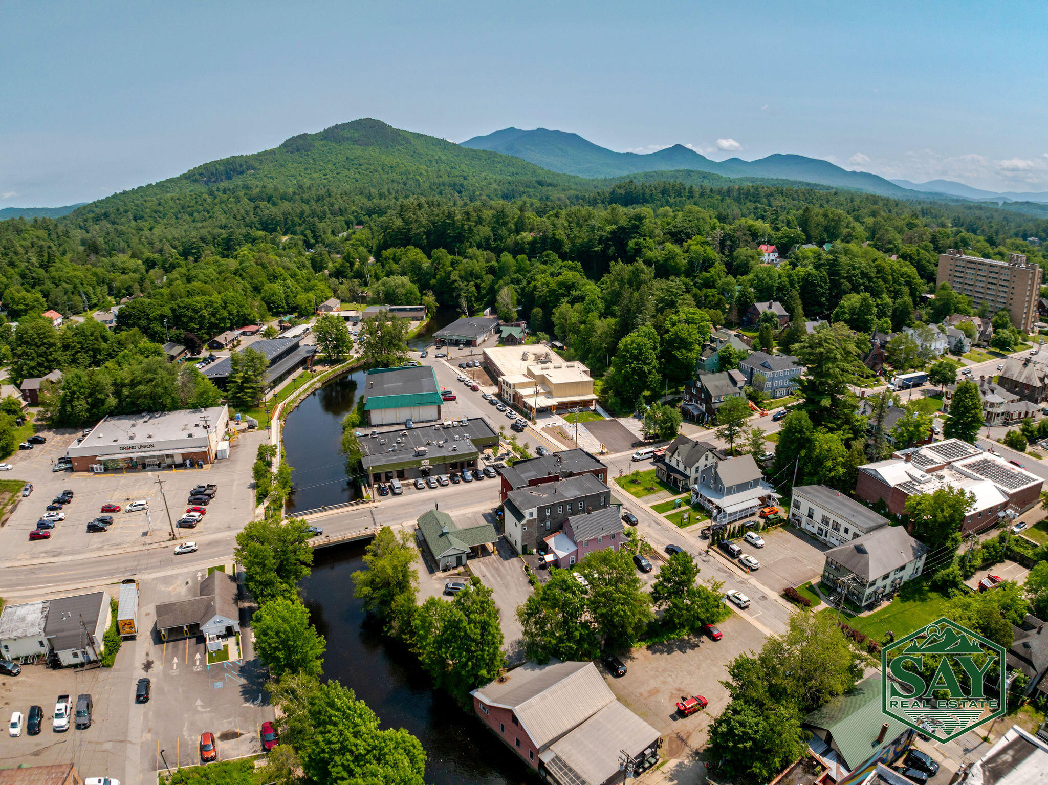 29 Woodruff Street Saranac Lake NY 12983