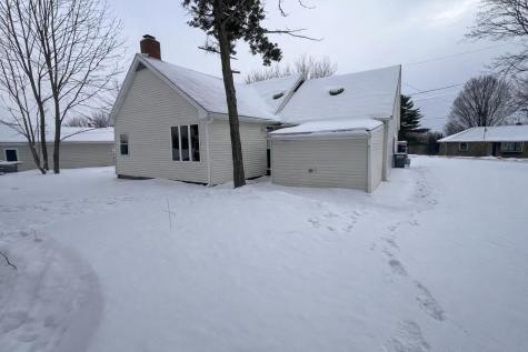 17 Hammond Street Dannemora NY 12929