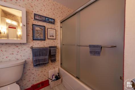 2255 Lakeshore Road Essex NY 12936