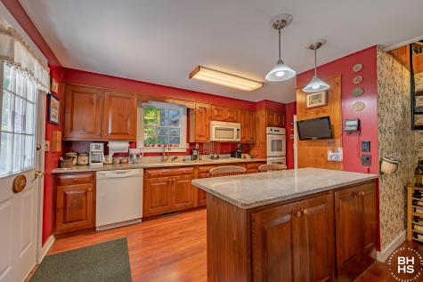 2255 Lakeshore Road Essex NY 12936