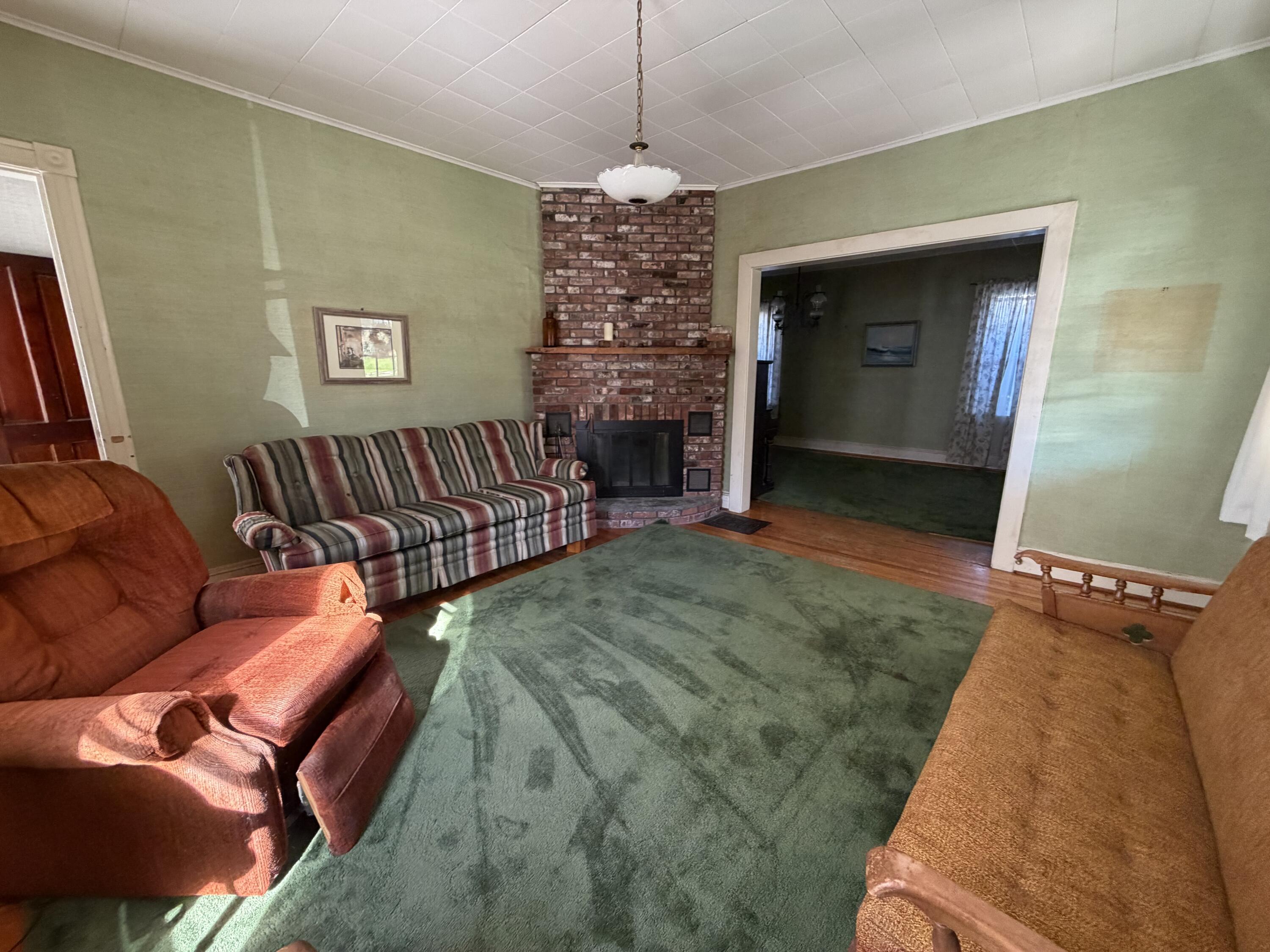 29 Butternut Street Champlain NY 12919
