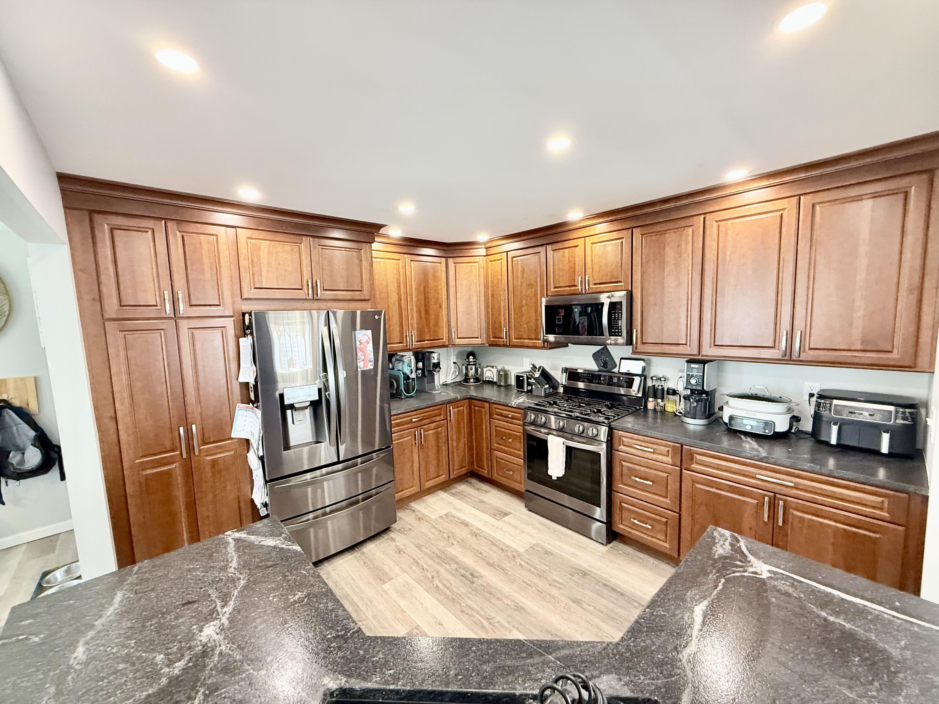 12 Mason Street Peru NY 12972