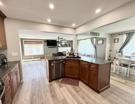 12 Mason Street Peru NY 12972
